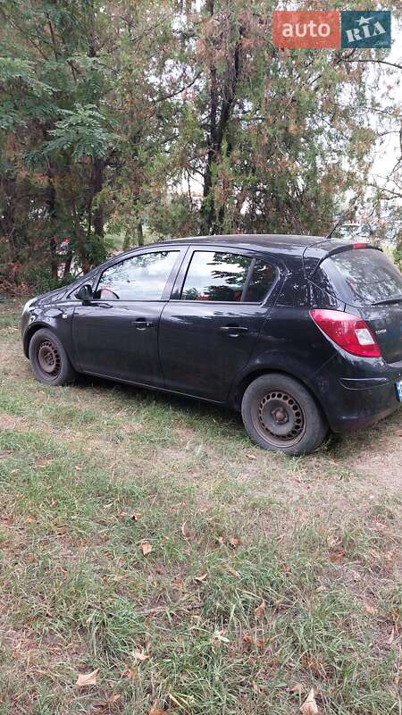 Хэтчбек Opel Corsa 2009 в Южном
