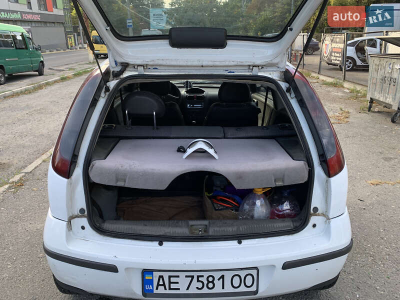 Хэтчбек Opel Corsa 2004 в Днепре