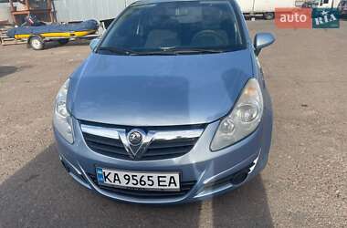 Хэтчбек Opel Corsa 2007 в Киеве