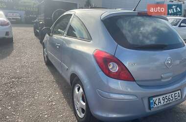 Хэтчбек Opel Corsa 2007 в 