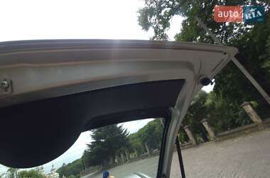 Хэтчбек Opel Corsa 2002 в 