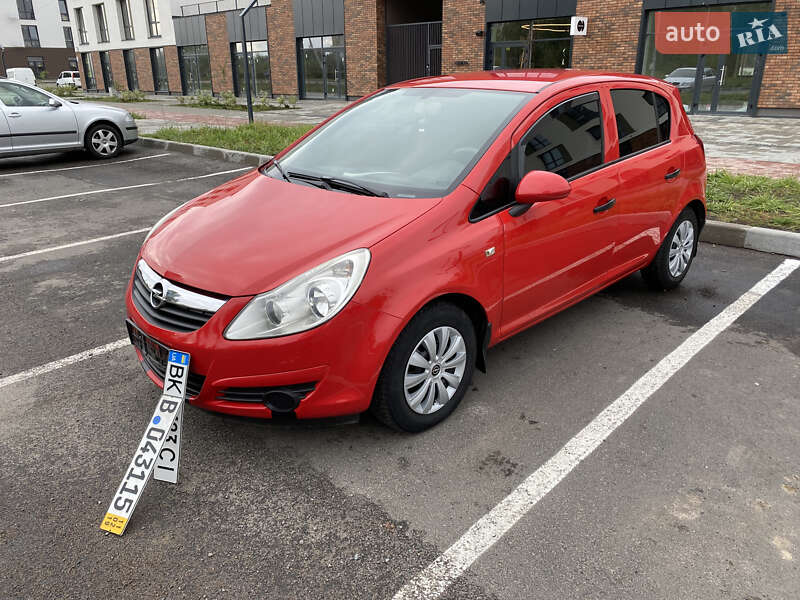 Хэтчбек Opel Corsa 2008 в Ровно
