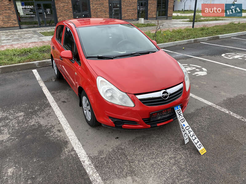 Хэтчбек Opel Corsa 2008 в Ровно