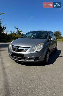 Хэтчбек Opel Corsa 2009 в Львове