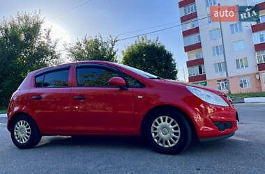 Хэтчбек Opel Corsa 2008 в 