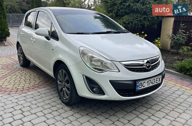 Хэтчбек Opel Corsa 2013 в 