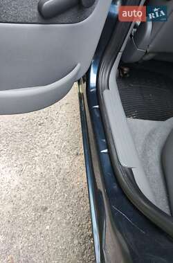 Хэтчбек Opel Corsa 2001 в 