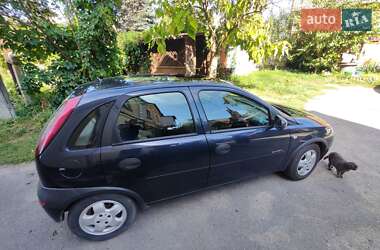 Хэтчбек Opel Corsa 2001 в 