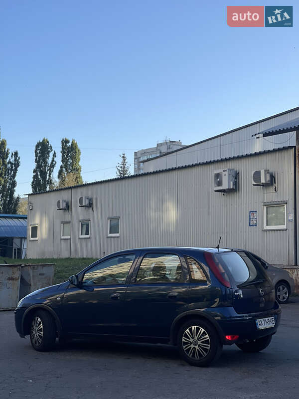 Хэтчбек Opel Corsa 2004 в Харькове