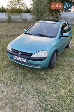 Хэтчбек Opel Corsa 2002 в 