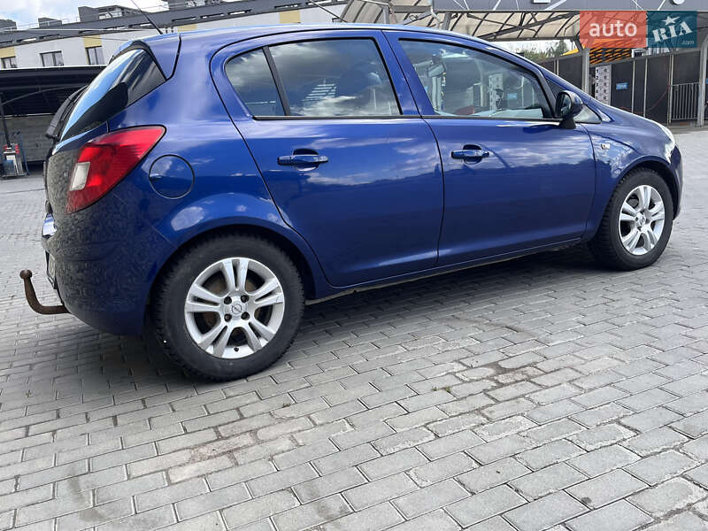 Хэтчбек Opel Corsa 2008 в Тернополе