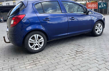 Хэтчбек Opel Corsa 2008 в 