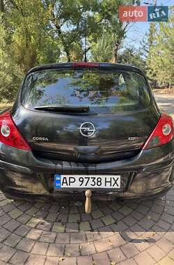 Хэтчбек Opel Corsa 2009 в 