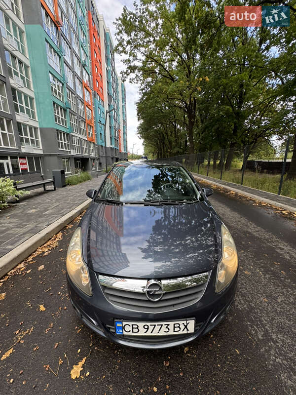 Хэтчбек Opel Corsa 2010 в Чернигове