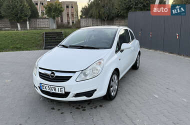 Хетчбек Opel Corsa 2008 в Ярмолинцях