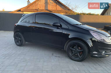 Хэтчбек Opel Corsa 2008 в 