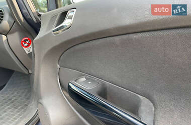 Хэтчбек Opel Corsa 2007 в 