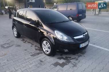 Хэтчбек Opel Corsa 2008 в Виноградове