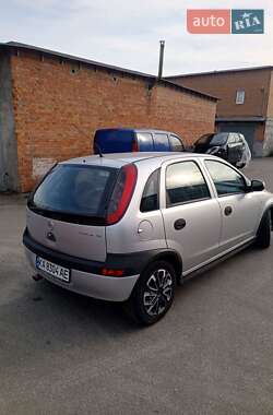 Хэтчбек Opel Corsa 2002 в 