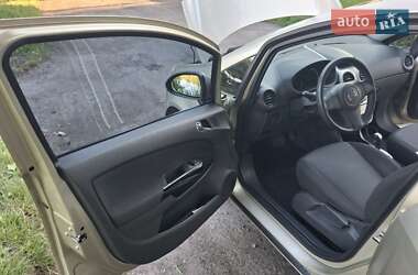 Хэтчбек Opel Corsa 2008 в 