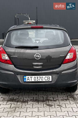 Хэтчбек Opel Corsa 2014 в 