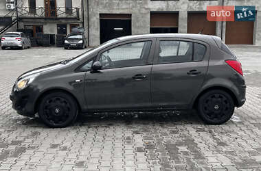 Хэтчбек Opel Corsa 2014 в 