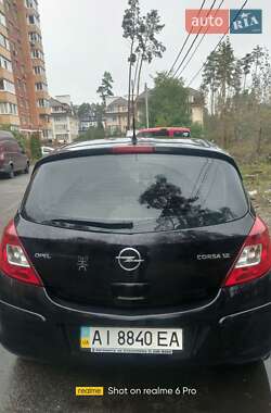 Хэтчбек Opel Corsa 2007 в 