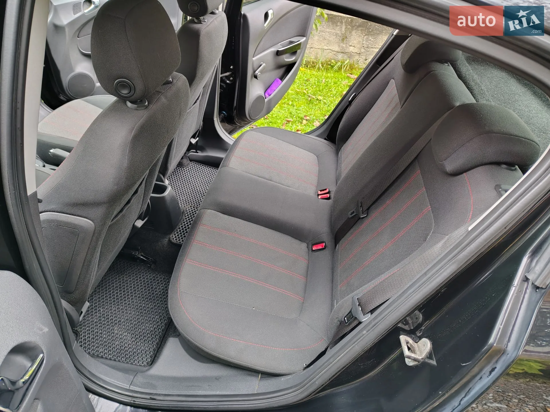 2010 Opel Corsa - мініатюра 18