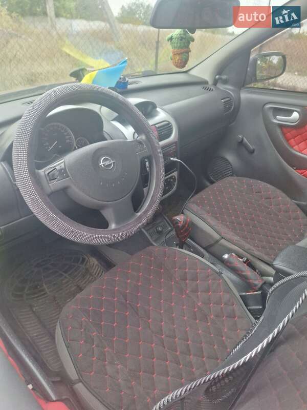 Хэтчбек Opel Corsa 2003 в Каменском