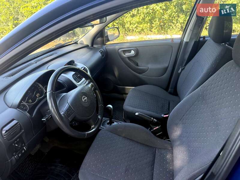 Хэтчбек Opel Corsa 2004 в Жмеринке