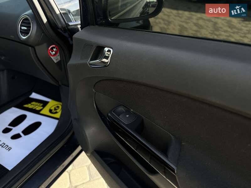 Хэтчбек Opel Corsa 2014 в Мукачево