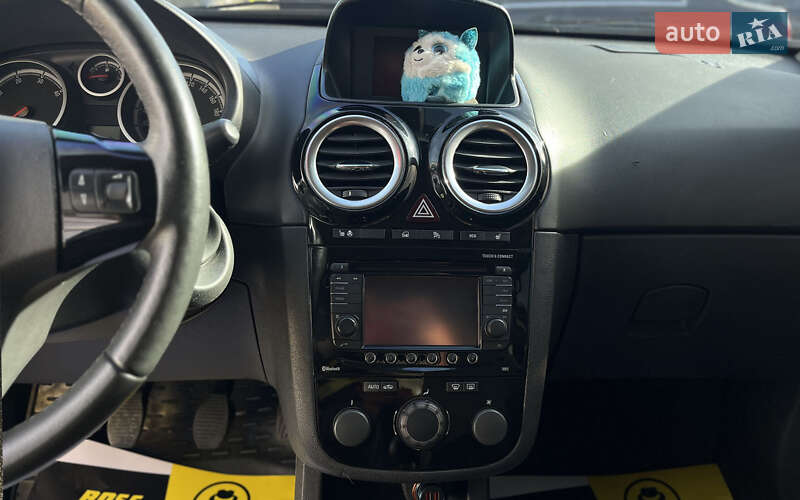 Хэтчбек Opel Corsa 2014 в Мукачево