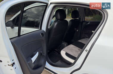 Хэтчбек Opel Corsa 2012 в 