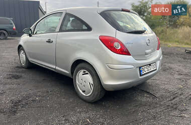 Хетчбек Opel Corsa 2011 в  фото 7 Хетчбек Opel Corsa 2011 в