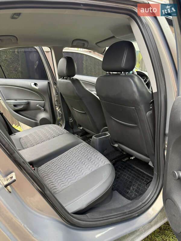 Хэтчбек Opel Corsa 2012 в Калуше фото 21 Хэтчбек Opel Corsa 2012 в Калуше