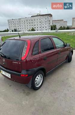 Хетчбек Opel Corsa 2002 в  фото 2 Хетчбек Opel Corsa 2002 в