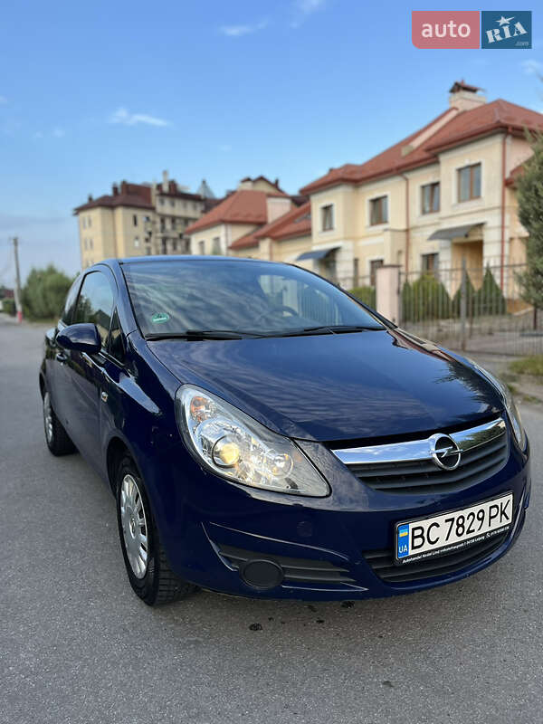 Хетчбек Opel Corsa 2009 в Шептицькому