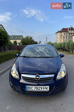 Хэтчбек Opel Corsa 2009 в 