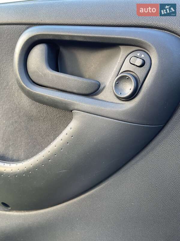 Хэтчбек Opel Corsa 2002 в Полтаве фото 41 Хэтчбек Opel Corsa 2002 в Полтаве