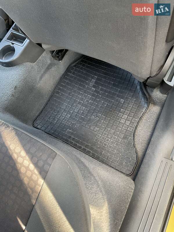 Хэтчбек Opel Corsa 2002 в Полтаве фото 46 Хэтчбек Opel Corsa 2002 в Полтаве