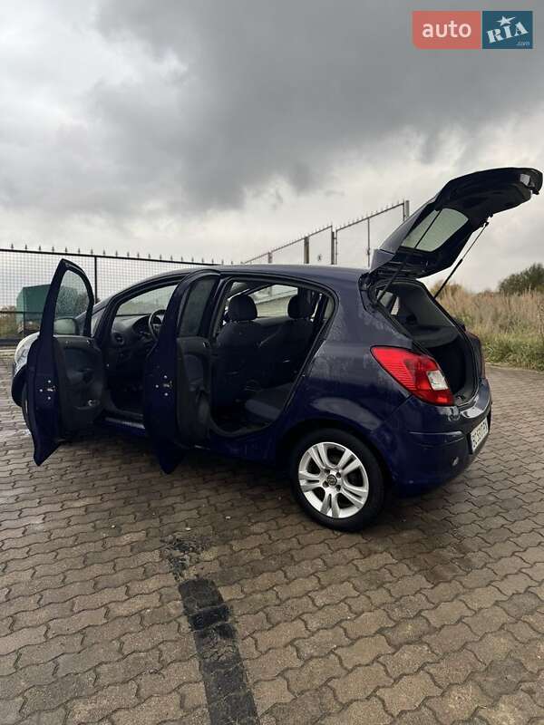 Хэтчбек Opel Corsa 2010 в Бориславе фото 3 Хэтчбек Opel Corsa 2010 в Бориславе