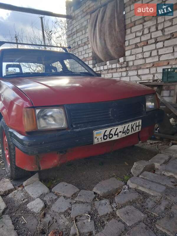 Седан Opel Corsa 1985 в Ватутіному фото 4 Седан Opel Corsa 1985 в Ватутіному