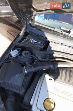 Хэтчбек Opel Corsa 2003 в  фото 29 Хэтчбек Opel Corsa 2003 в
