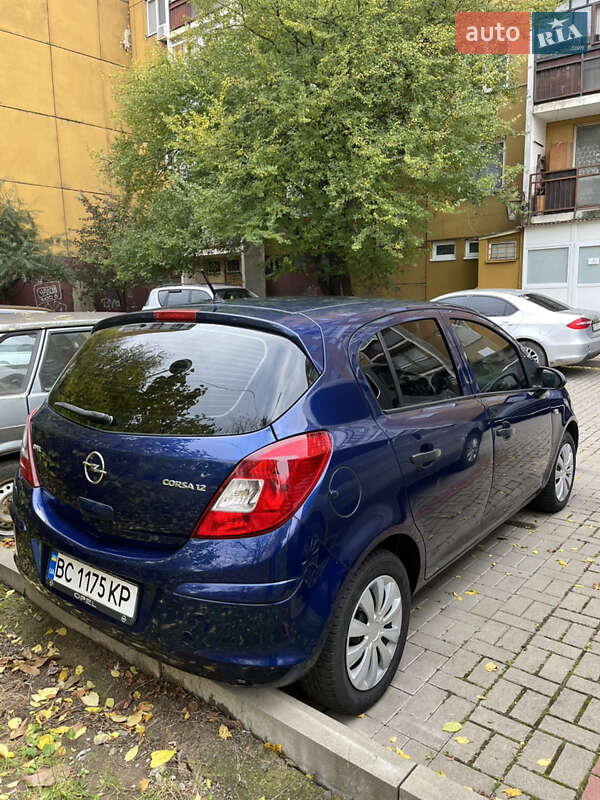 Хэтчбек Opel Corsa 2008 в Ужгороде