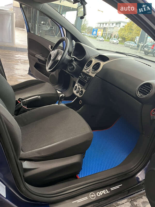 Хэтчбек Opel Corsa 2008 в Ужгороде
