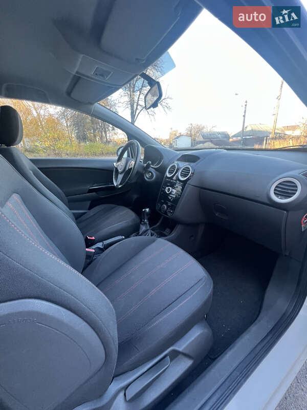 Хетчбек Opel Corsa 2011 в Вінниці