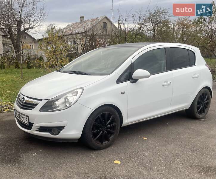 Хэтчбек Opel Corsa 2010 в Горохове фото Хэтчбек Opel Corsa 2010 в Горохове