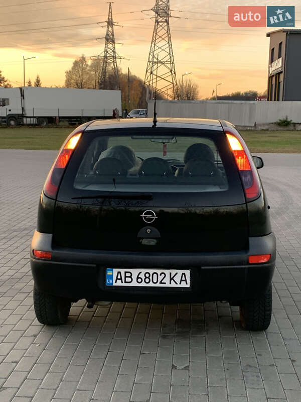 Хетчбек Opel Corsa 2001 в Вінниці