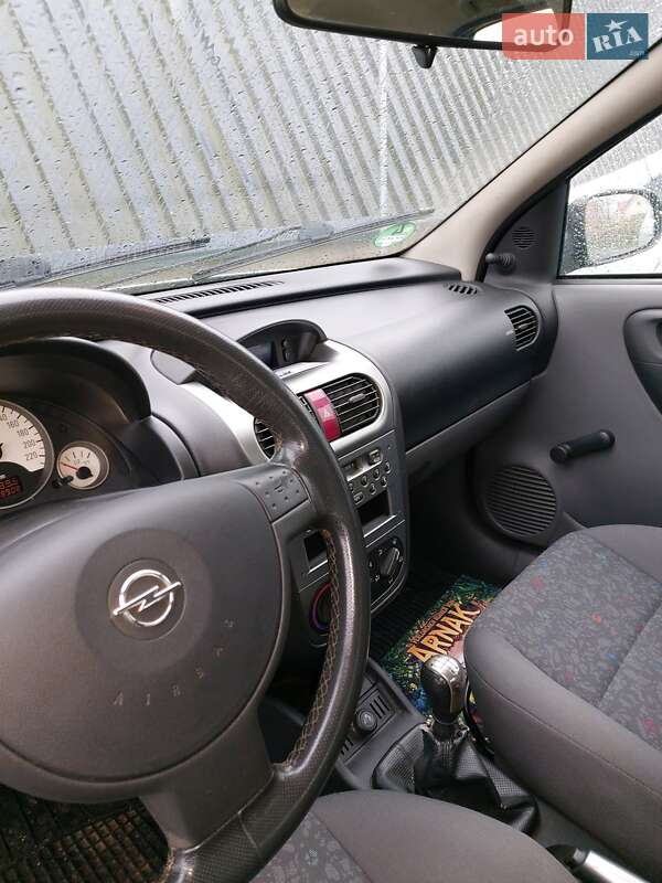 Хэтчбек Opel Corsa 2001 в Дрогобыче фото 12 Хэтчбек Opel Corsa 2001 в Дрогобыче