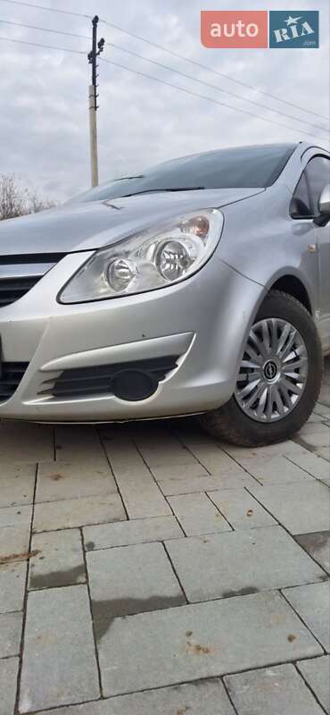 Хэтчбек Opel Corsa 2010 в Ужгороде фото 7 Хэтчбек Opel Corsa 2010 в Ужгороде